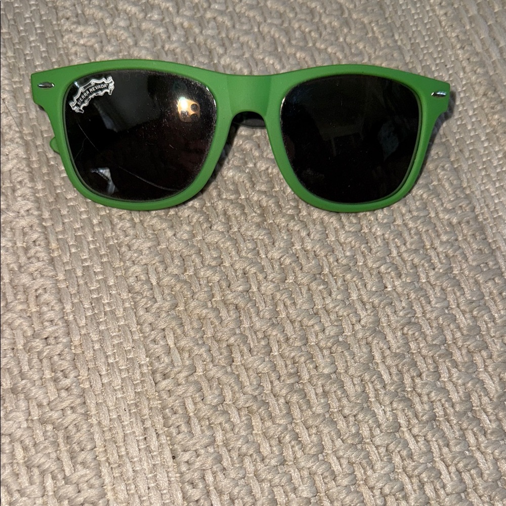 Sierra Nevada Green Sunglasses
